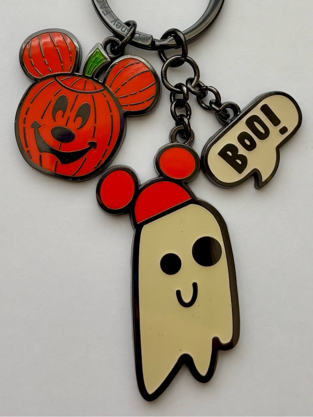 Disney Mickey Mouse Pumpkin Ghost Glows in the Dark Mickey Bag Charm Halloween